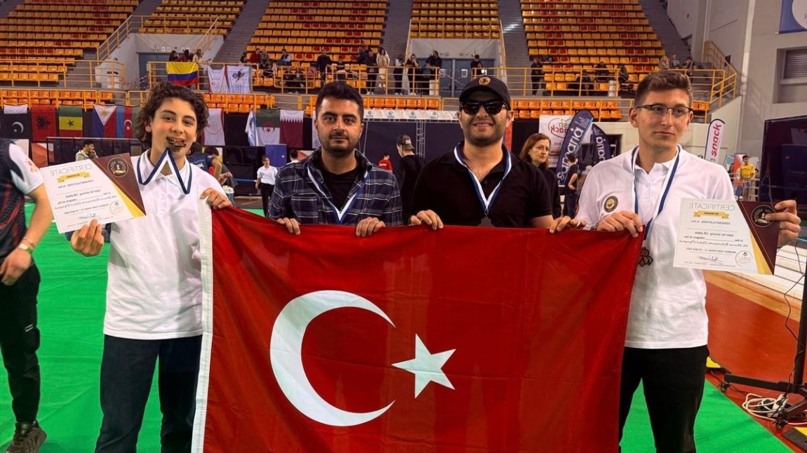 Gazi Stars Ekibi Yunanistan’dan Dereceyle Döndü